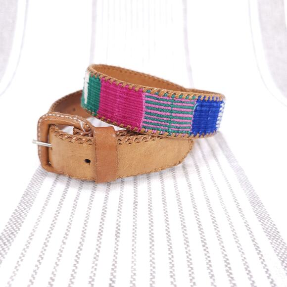 Vintage Guatemalan Embroidered Leather Belt Size 28 Boho Artisan Handmade Artsy - Picture 1 of 8